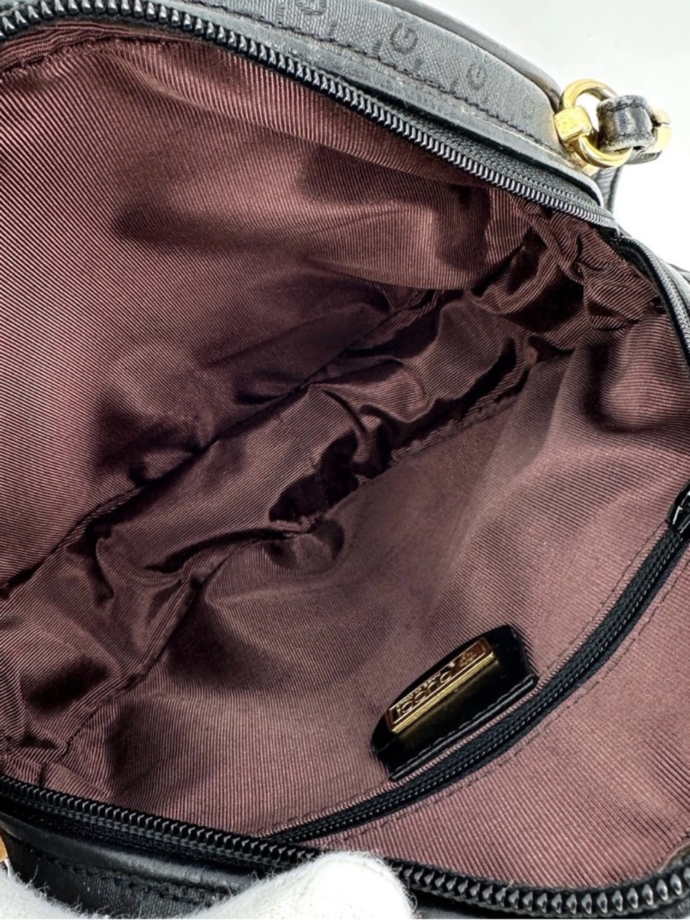 Gucci Vintage Black GG Monogram Round Crossbody Bag PVC Leather Gold Hardware - Picture 9 of 16